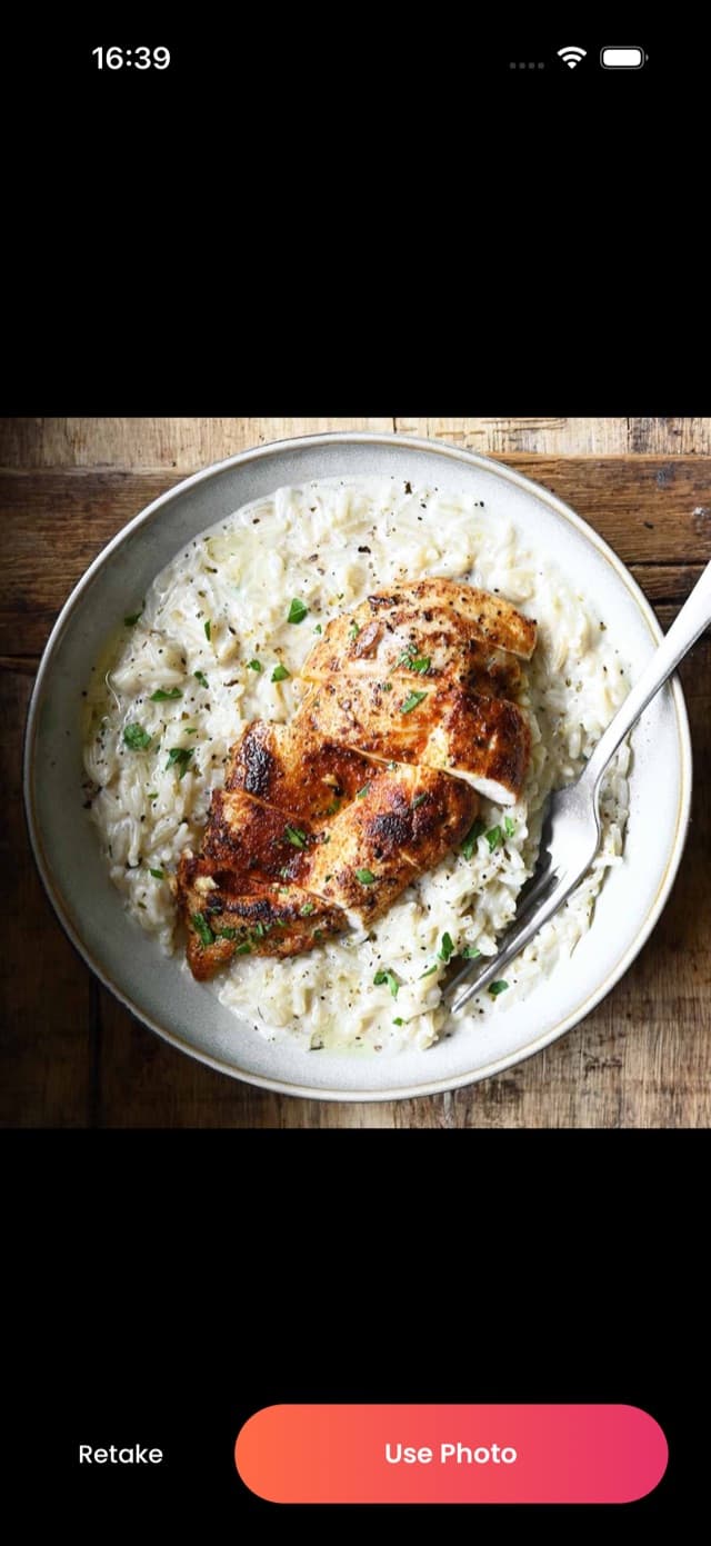 Meal photo capture screen on the Only Fitness app